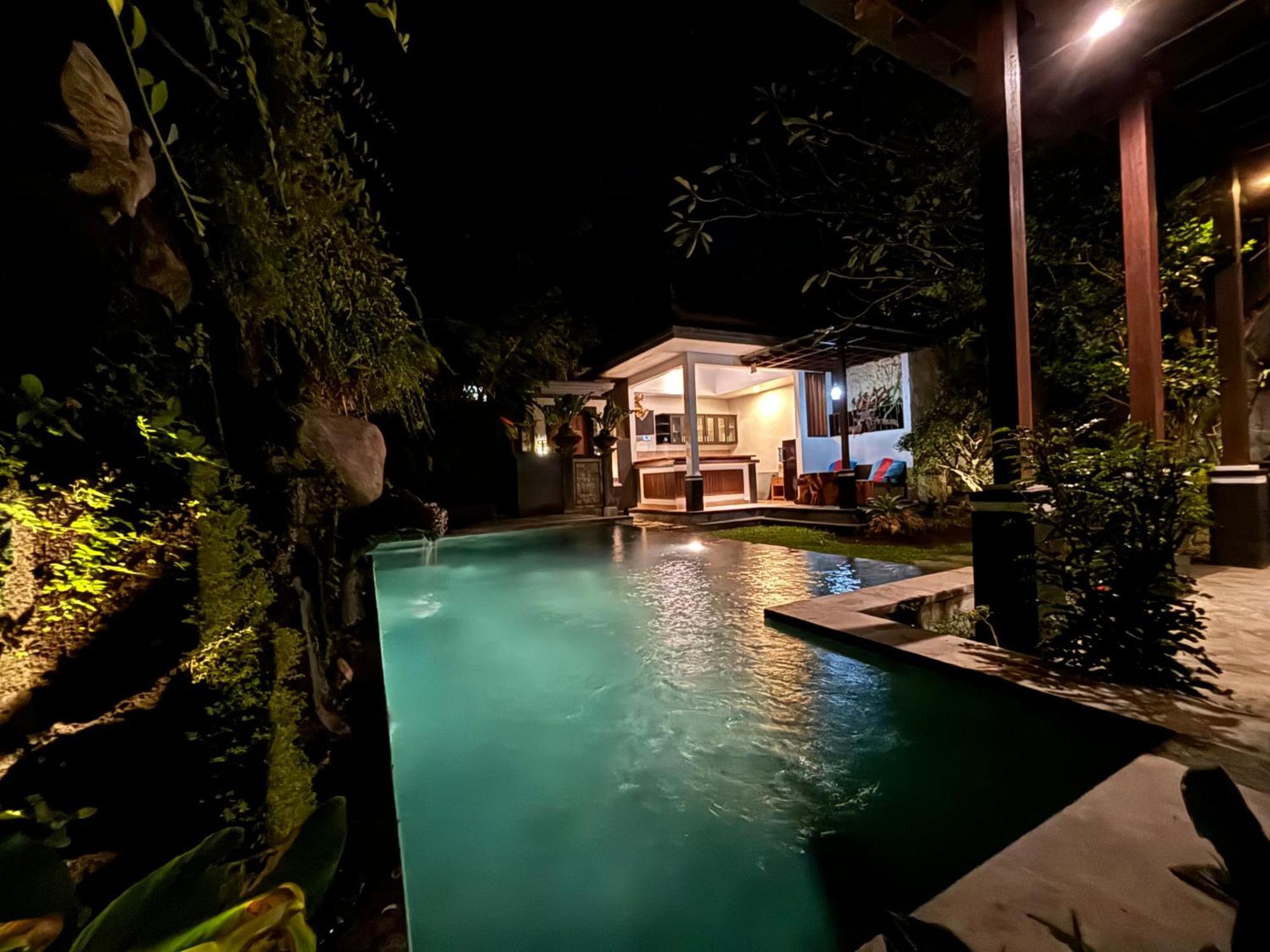 Bumbung Sari Villa อูบุด ภายนอก รูปภาพ