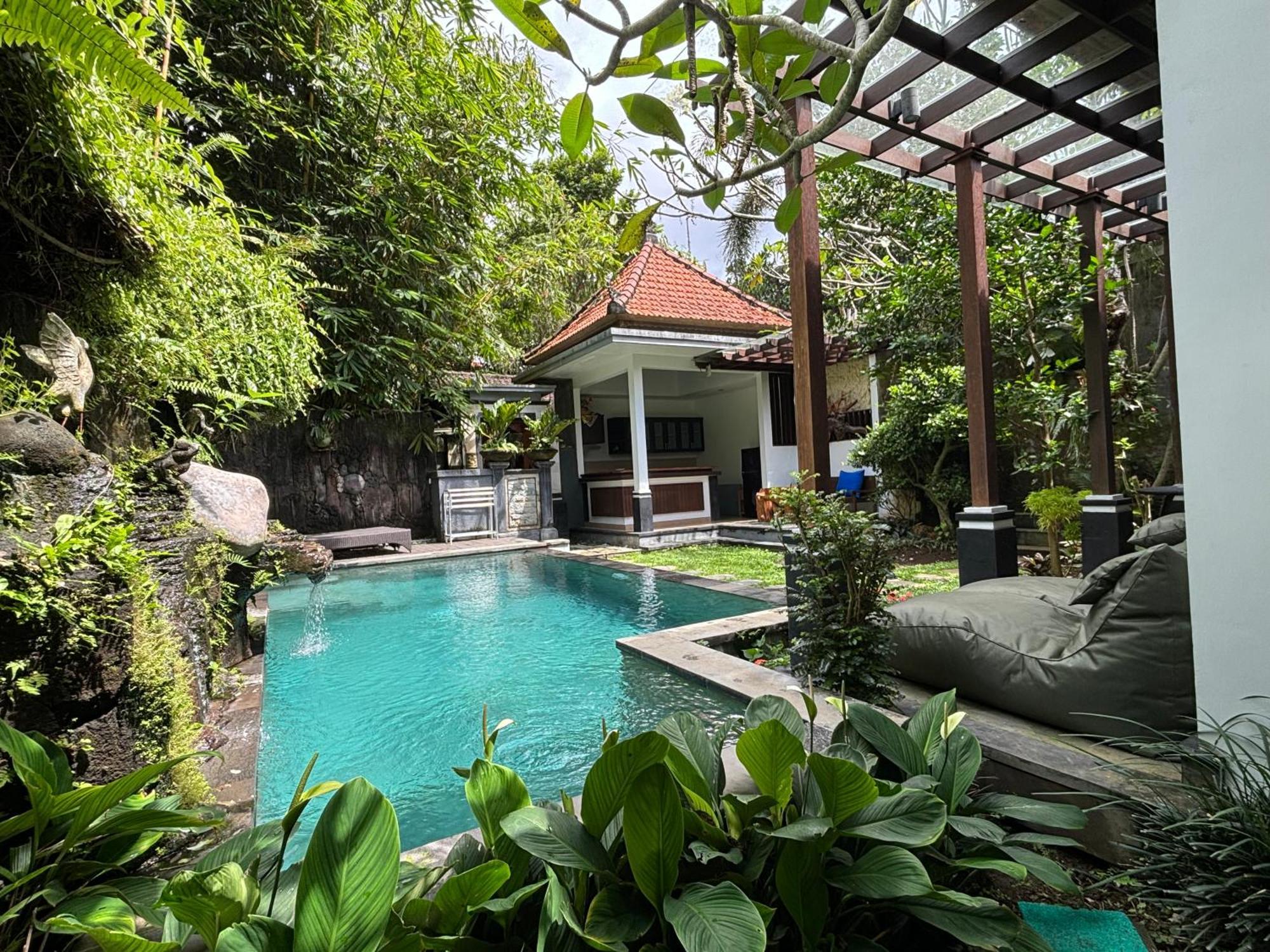 Bumbung Sari Villa อูบุด ภายนอก รูปภาพ
