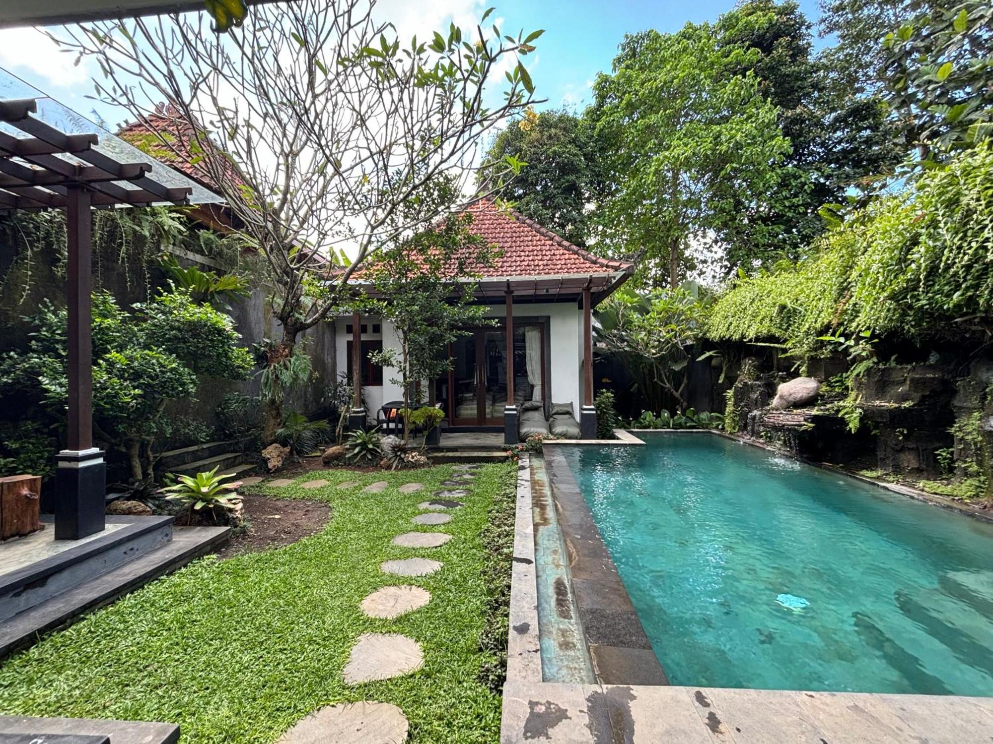 Bumbung Sari Villa อูบุด ภายนอก รูปภาพ