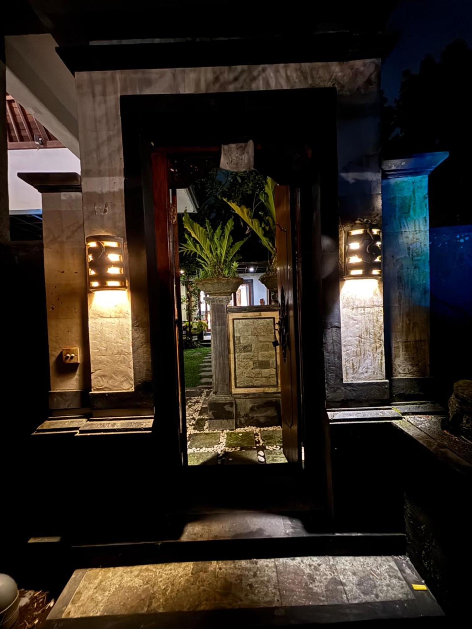 Bumbung Sari Villa อูบุด ภายนอก รูปภาพ