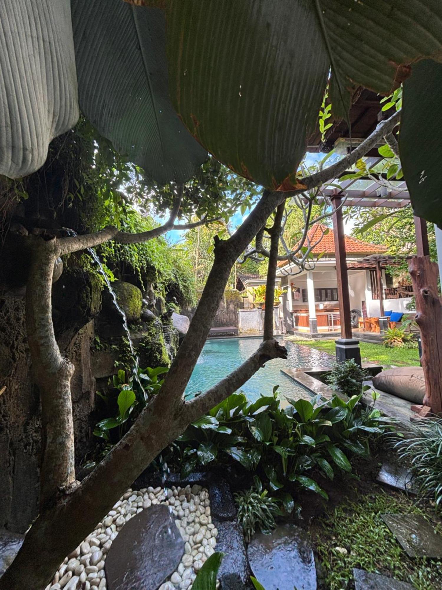 Bumbung Sari Villa อูบุด ภายนอก รูปภาพ