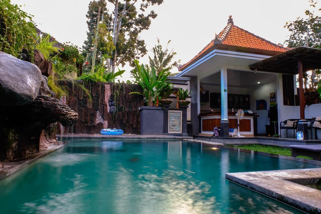 Bumbung Sari Villa อูบุด ภายนอก รูปภาพ